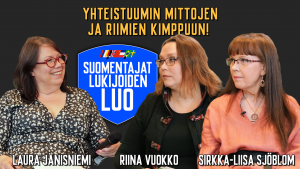 Kolme ihmistä istuu keskustelemassa.